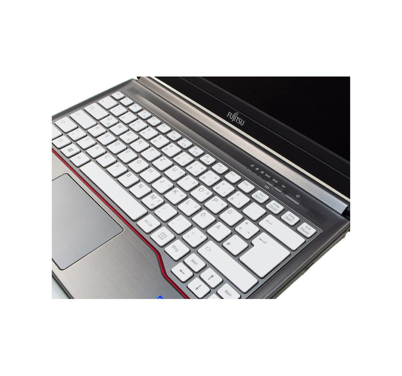 Fujitsu Lifebook E736 1