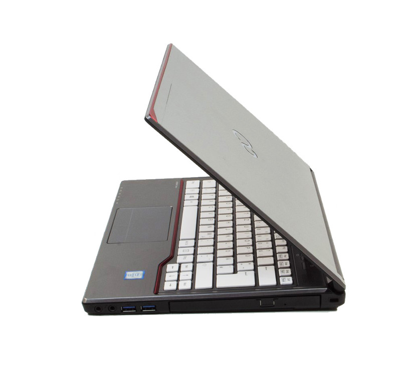 Fujitsu Lifebook E736 2