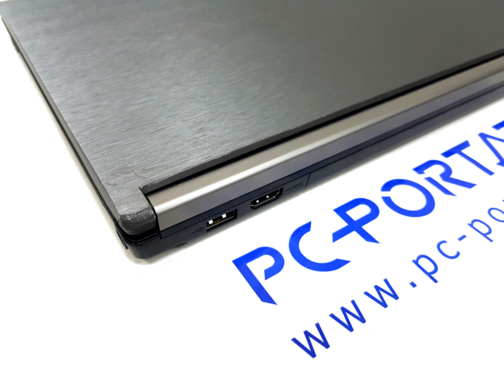 Fujitsu lifebook e754 leve defecto esquina trasera