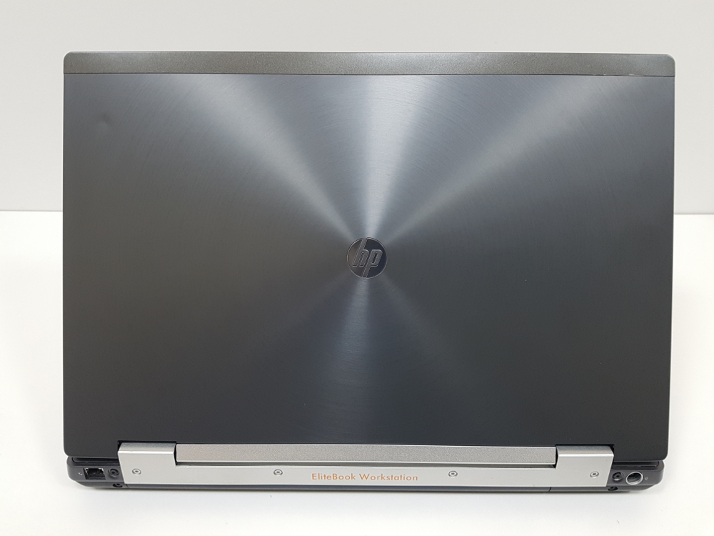 HP WORKSTATION 8570W TAPA LEVE ABOLLADO