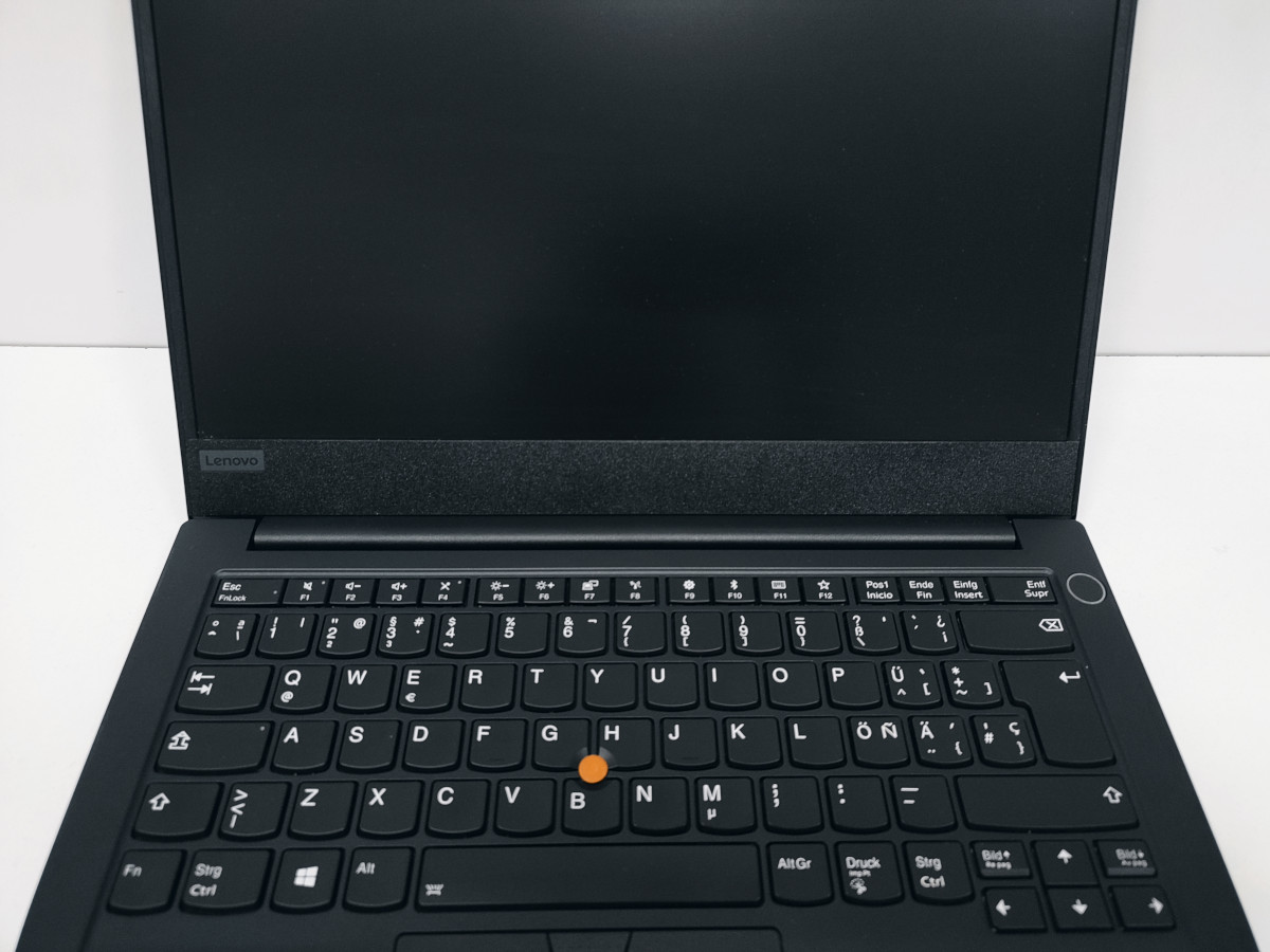 Lenovo Thinkpad E14 Vinilo Marco