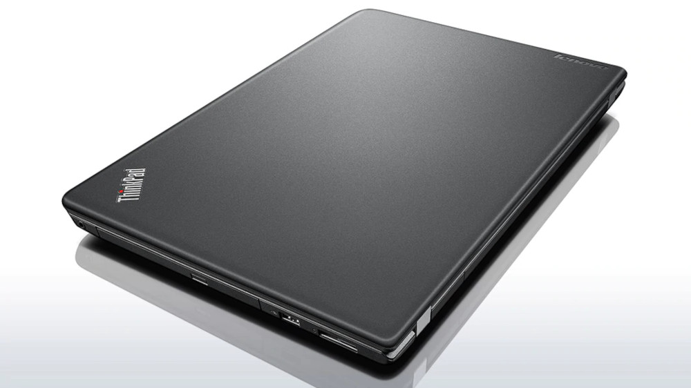 Lenovo Thinkpad E560 cerrado