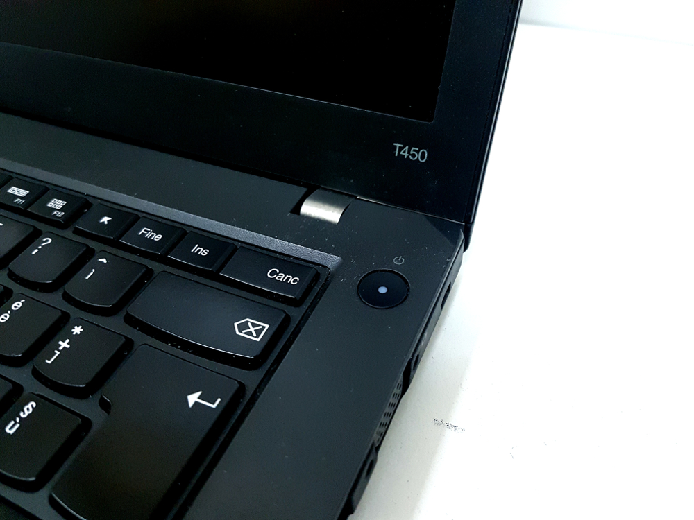 Lenovo thinkpad t450 defecto cosmetico interior 2
