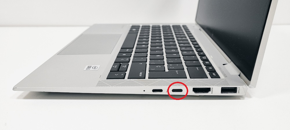 Portatil HP EliteBook X360 1030 G7 USB Tapado