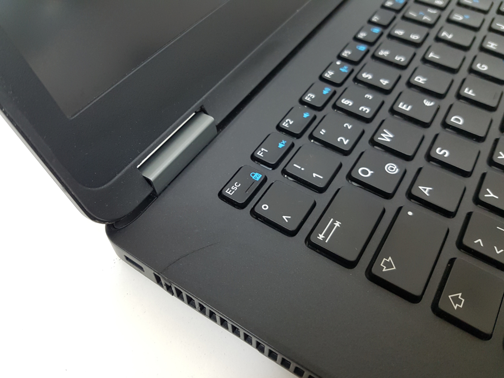 dell 7470 rotura rejilla Fisura