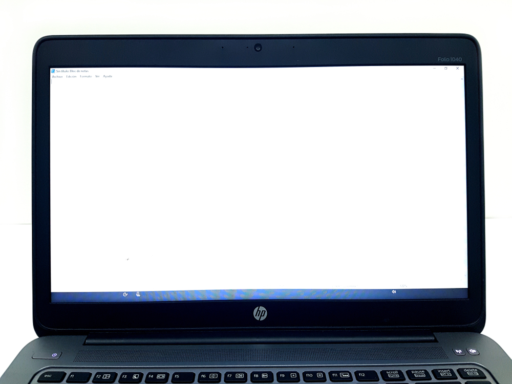 hp elitebook 1040 puntito negro